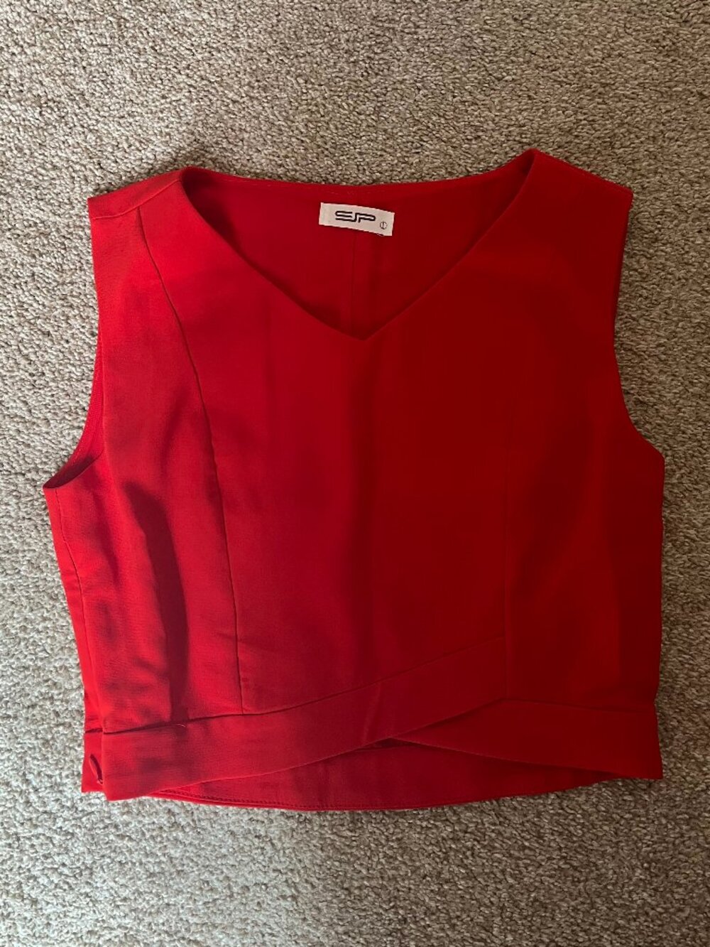 SP Vibrant Red V-Neck Sleeveless Cropped Top with Wrap Hem - Size 1